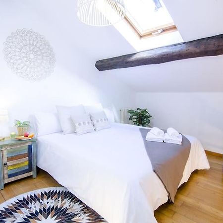 Vella Nova By Serendipia Turismo ซานติอาโก เด กอมโปสเตลา ภายนอก รูปภาพ